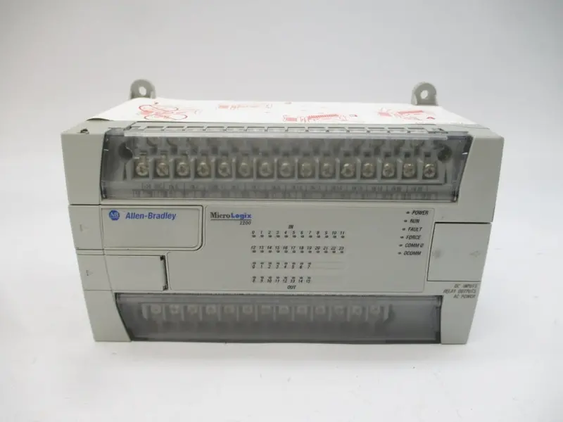 Allen Bradley 1762-L40bwa Ser. C F/W 4 100/240Vac Rev. A Nsmp 2