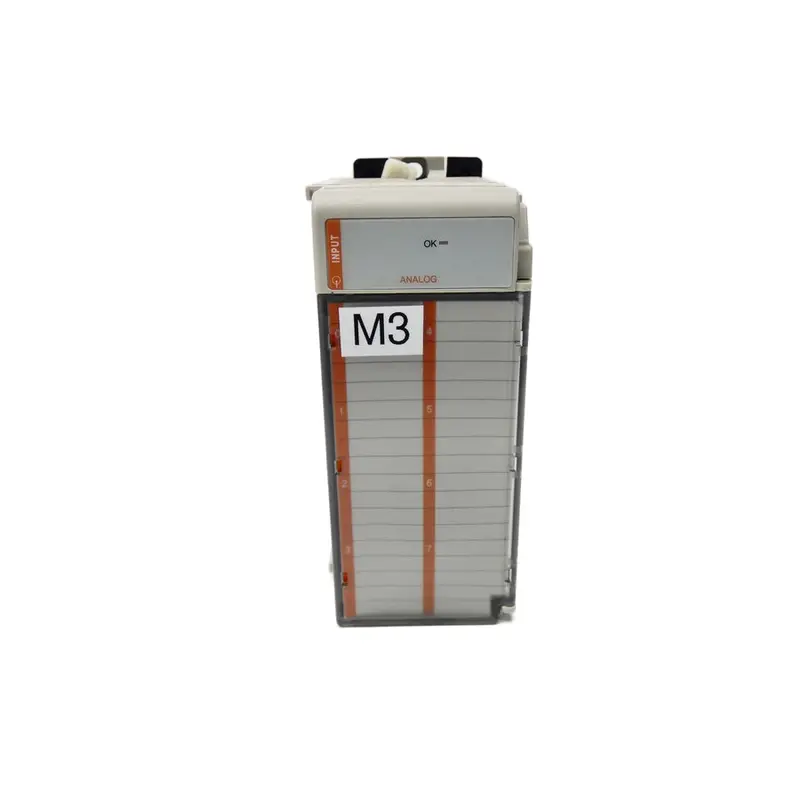 Allen Bradley 1769-If8 Ser. A F/W 1.1 Ver. 02 24Vdc 0.12A Unmp 1