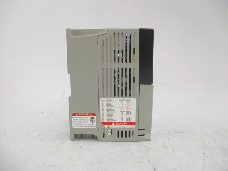 Allen Bradley 22B-B2p3n104 Ser. A F/W 7.02 180-264Vac 2.5A Nsmp 2