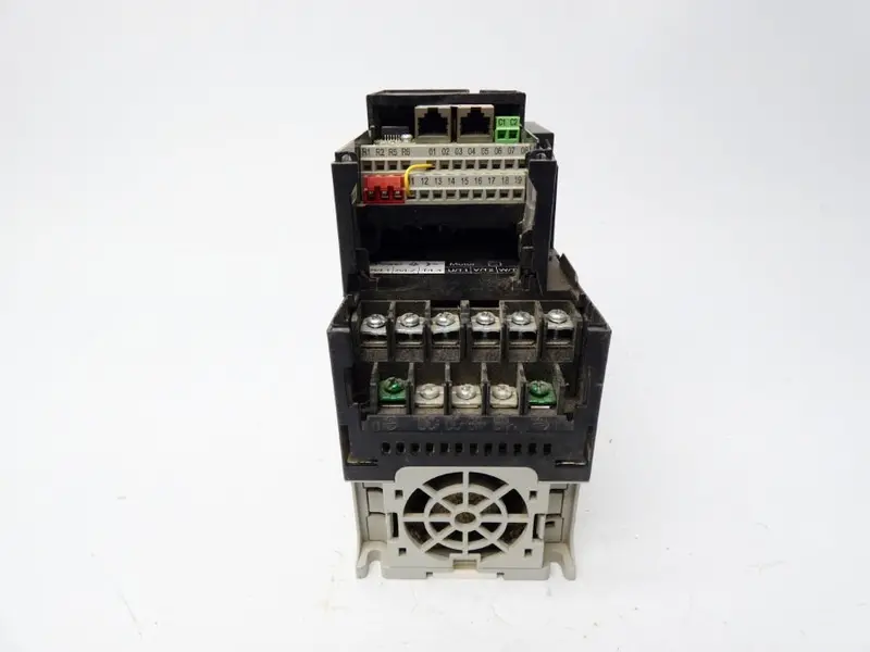 Allen Bradley 25B-D010n104 Ser. A F/W 5.001 323-528V 10.5A (As Is) Unmp 2