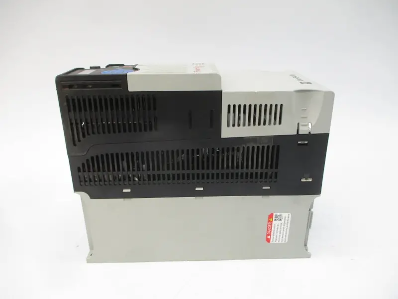 Allen Bradley 25B-D030n104 Ser. A F/W 6.001 380-480Vac 24.0A (As Pictured) Nsnp 2