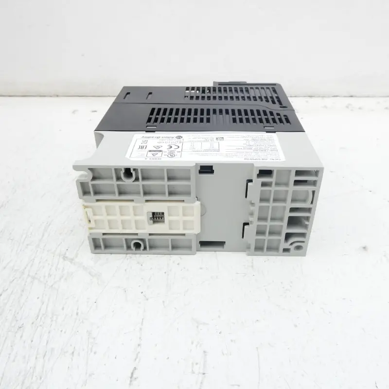 Allen Bradley 25B-D4p0n104 Ser. A F/W 6.001 323-528V 5.7A (As Pictured) Nsmp 2