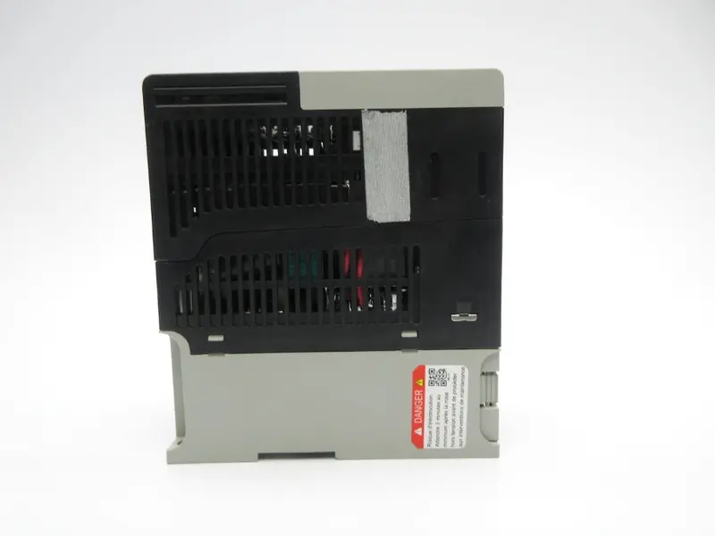 Allen Bradley 25B-D4p0n114 Ser. A F/W 6.001 323-528Vac 5.7A Nsnp 2