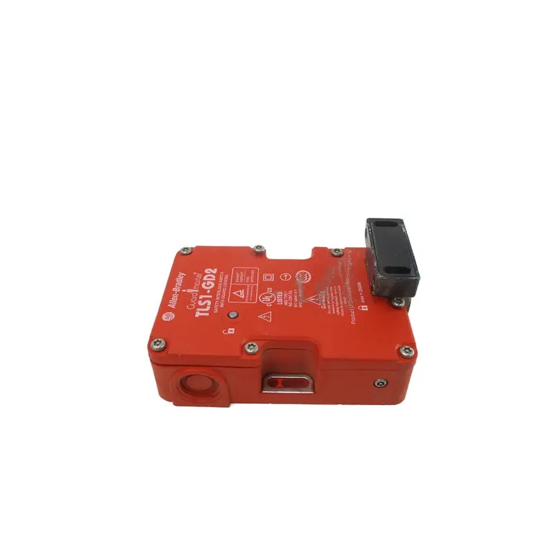 Allen Bradley 440G-T27174 Ser. E 110Vac 10A Unmp 1
