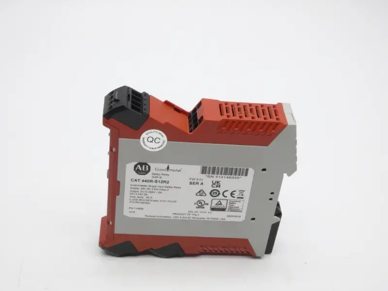 Allen Bradley 440R-S12r2 Ser. A F/W 3.01 24Vdc 2A (Wh) (As Is) Nsmp 2