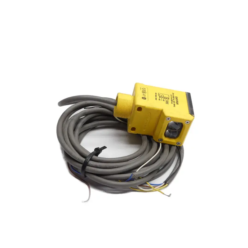 Banner Engineering Q45vr3r 12-250Vdc 5A Unmp 1