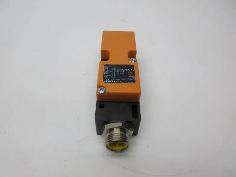 Ifm Efector Im3500 Ime2015bfboa/Ls300l 20-250Vac/Dc Nsmp 2