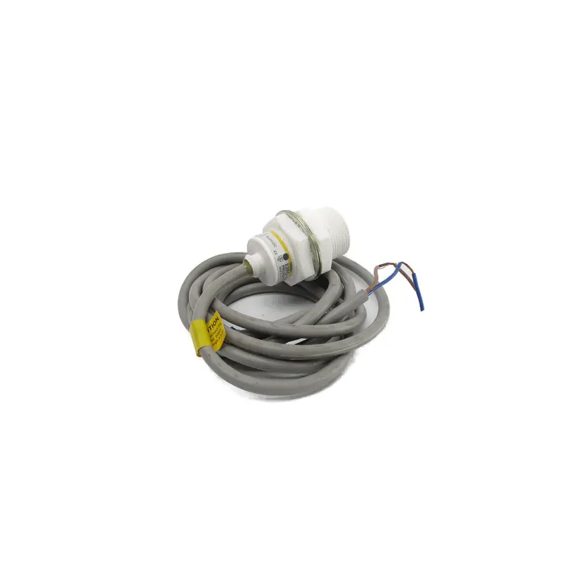 Omron E2fq-X10d1 12-24Vdc Nsnp 1