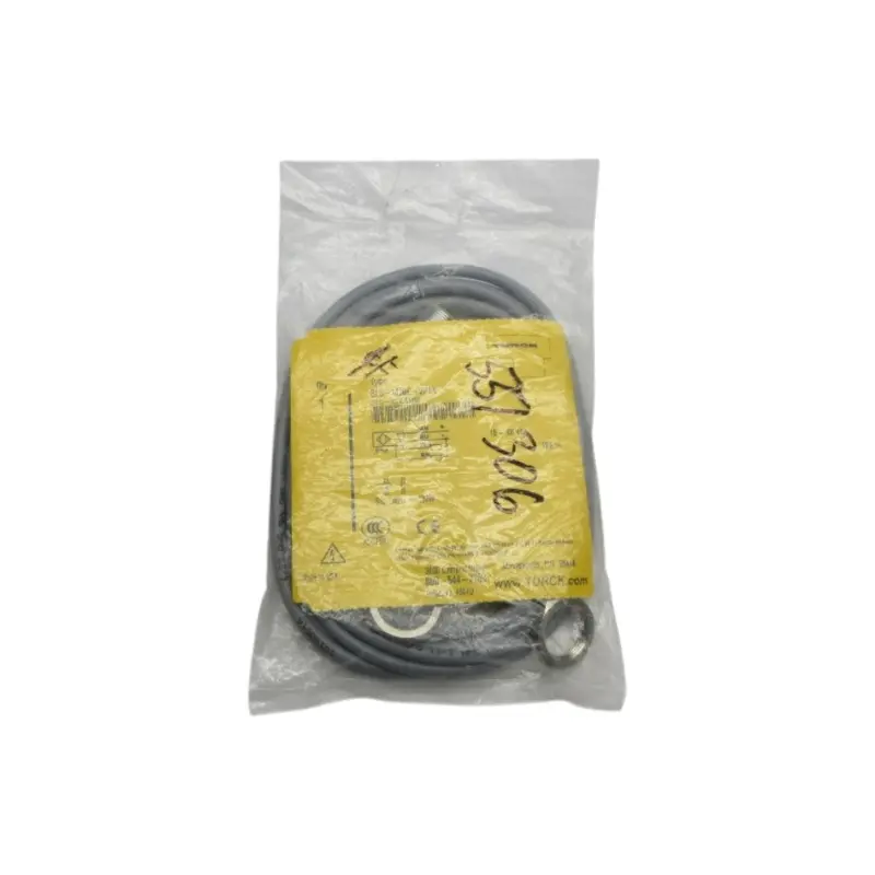 Turck Bi5-M18e-Vp4x 1561190 10-65Vdc Nsmp 1