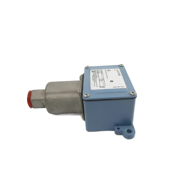 United Electric J6-S156b 480Vac 15A 3-100Psi Nsnp 1